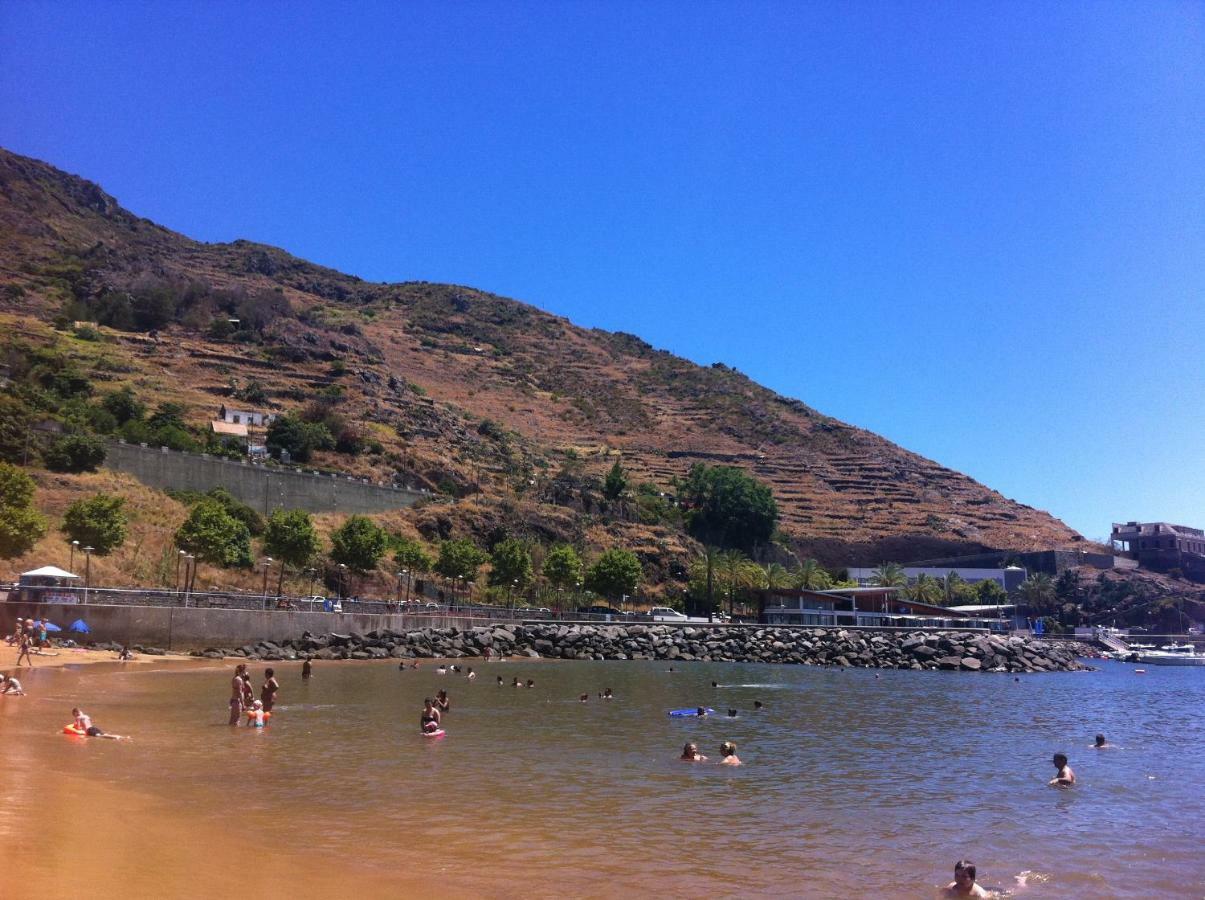 Apartment Machico Near The Beach Luaran gambar